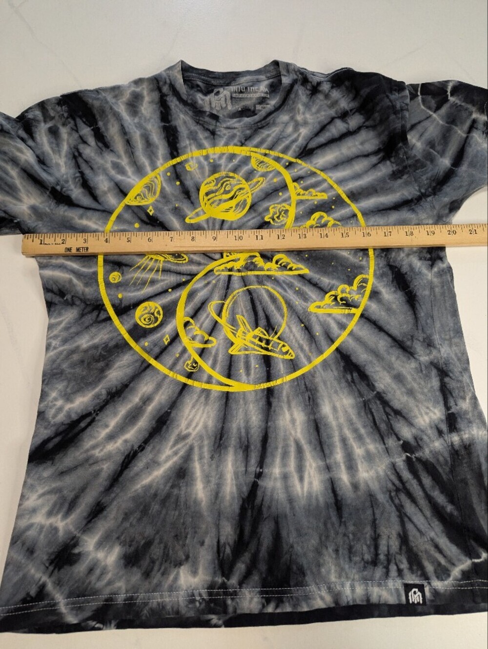 INTO THE AM Graphic Tee Mens Medium M Cosmic Balance Celestial Yin Yang Tie Dye - Picture 6 of 10
